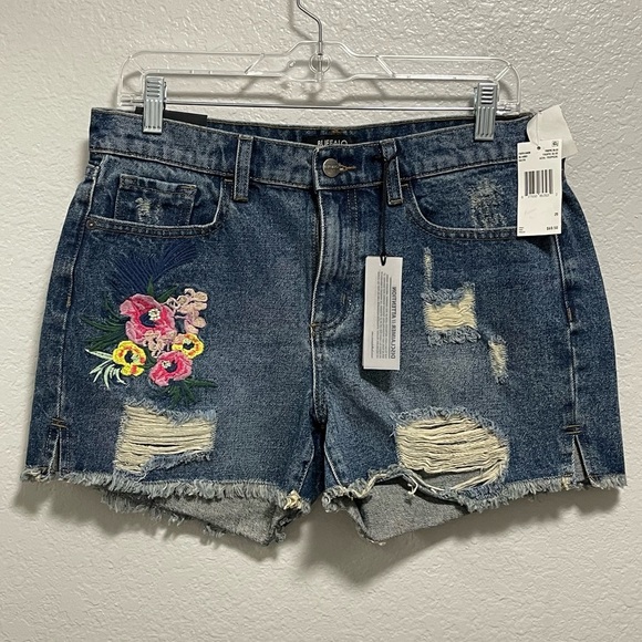 NWT Buffalo David Bitton Faith Mid Rise Distressed w Floral Embroidery Size 29 - Picture 1 of 9
